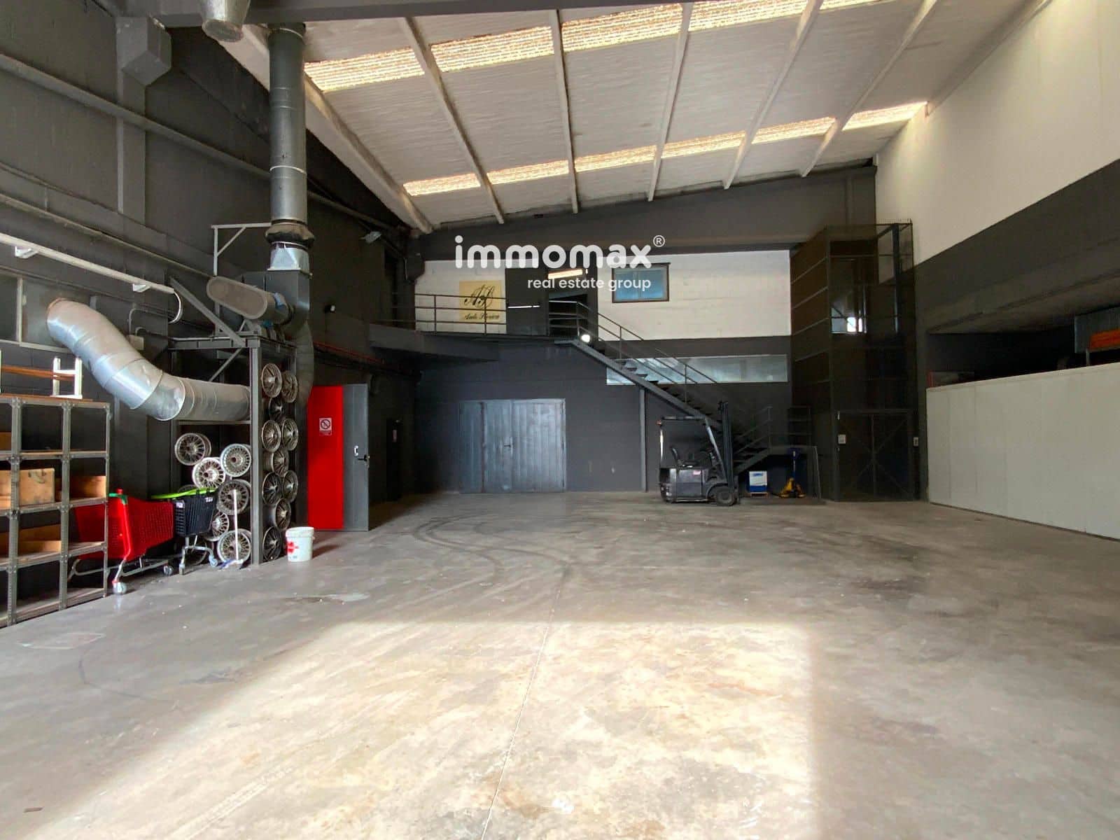 Local Commercial à louer à Sant Boi de Llobregat - 21 000 € (Ref: 9357770)