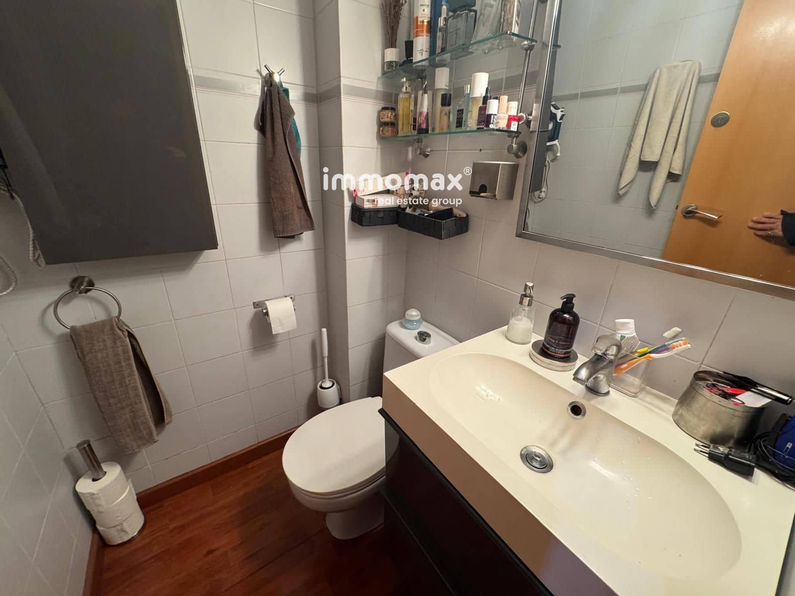 4 quarto Moradia para venda em Sant Boi de Llobregat com garagem - 450 000 € (Ref: 9357880)