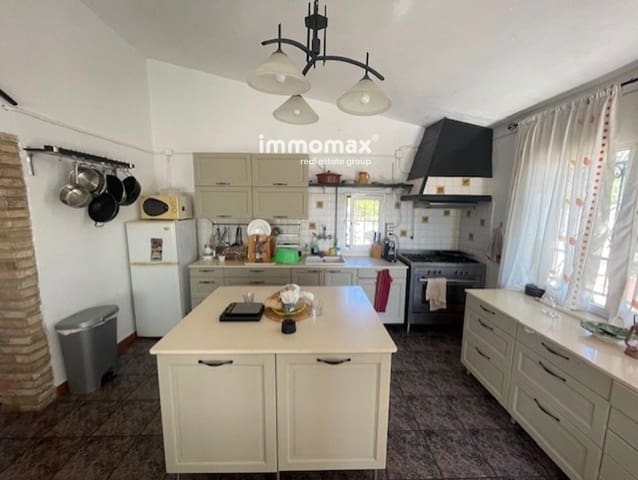 4 soverom Villa til salgs i Camp-redo, Tortosa med svømmebasseng - € 295 000 (Ref: 9360691)