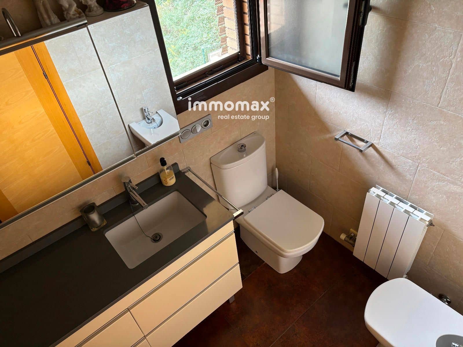 Appartement de 2 chambres à louer à Vallirana - 1 500 € (Ref: 9363345)