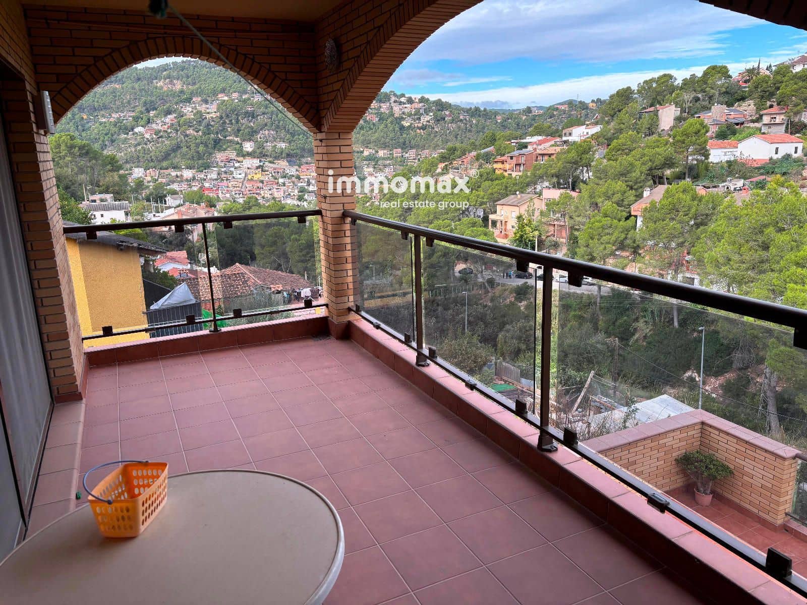 Appartement de 2 chambres à louer à Vallirana - 1 500 € (Ref: 9363345)