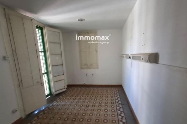 7 bedroom Villa for sale in Gelida - € 456,000 (Ref: 9363446)