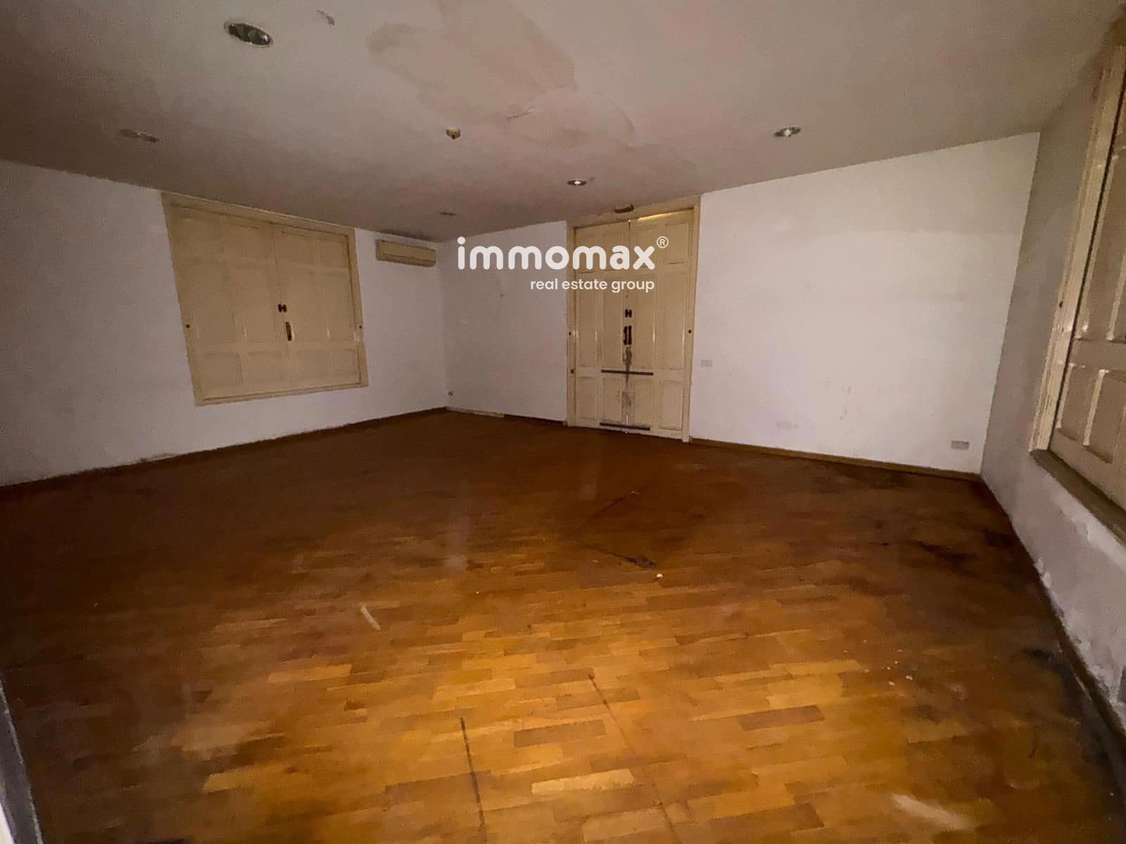 7 bedroom Villa for sale in Gelida - € 456,000 (Ref: 9363446)