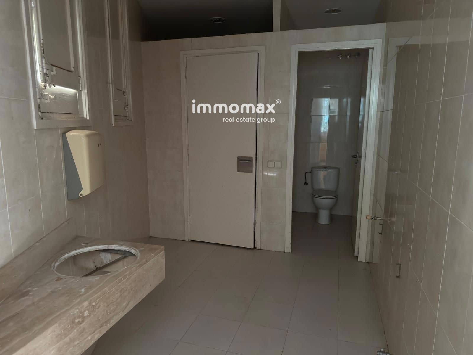 7 bedroom Villa for sale in Gelida - € 456,000 (Ref: 9363446)