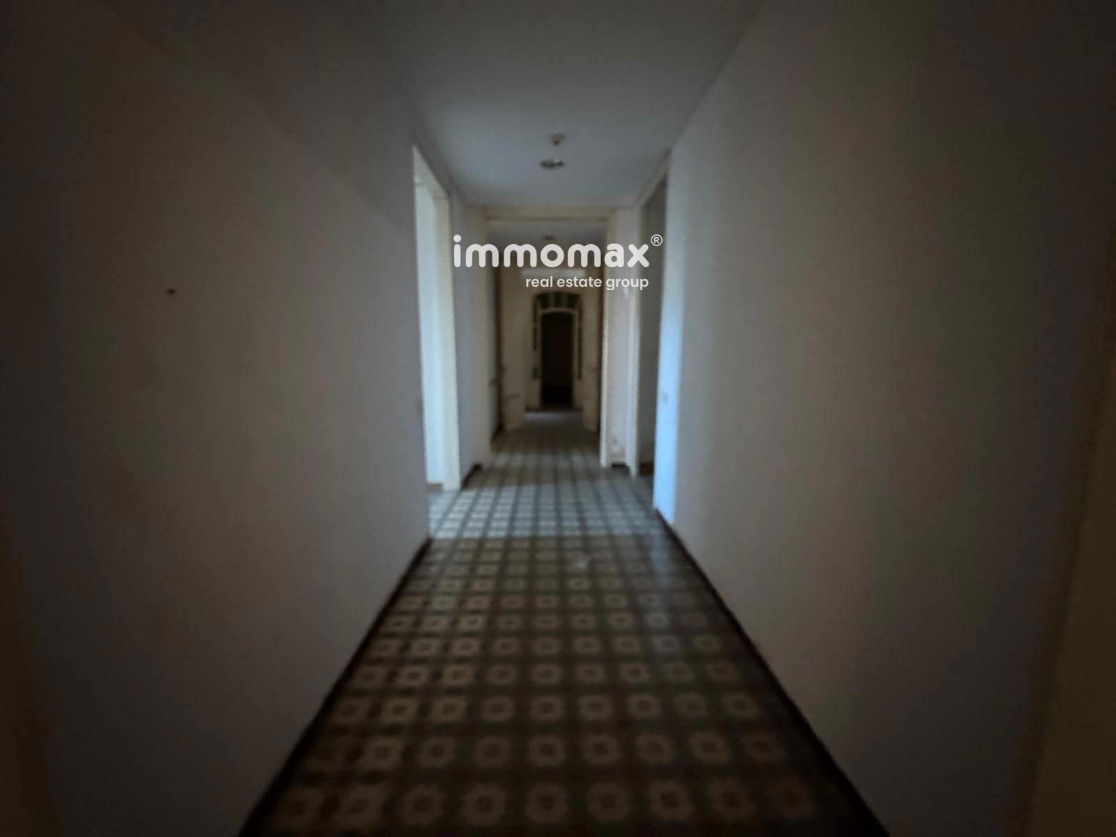 7 bedroom Villa for sale in Gelida - € 456,000 (Ref: 9363446)