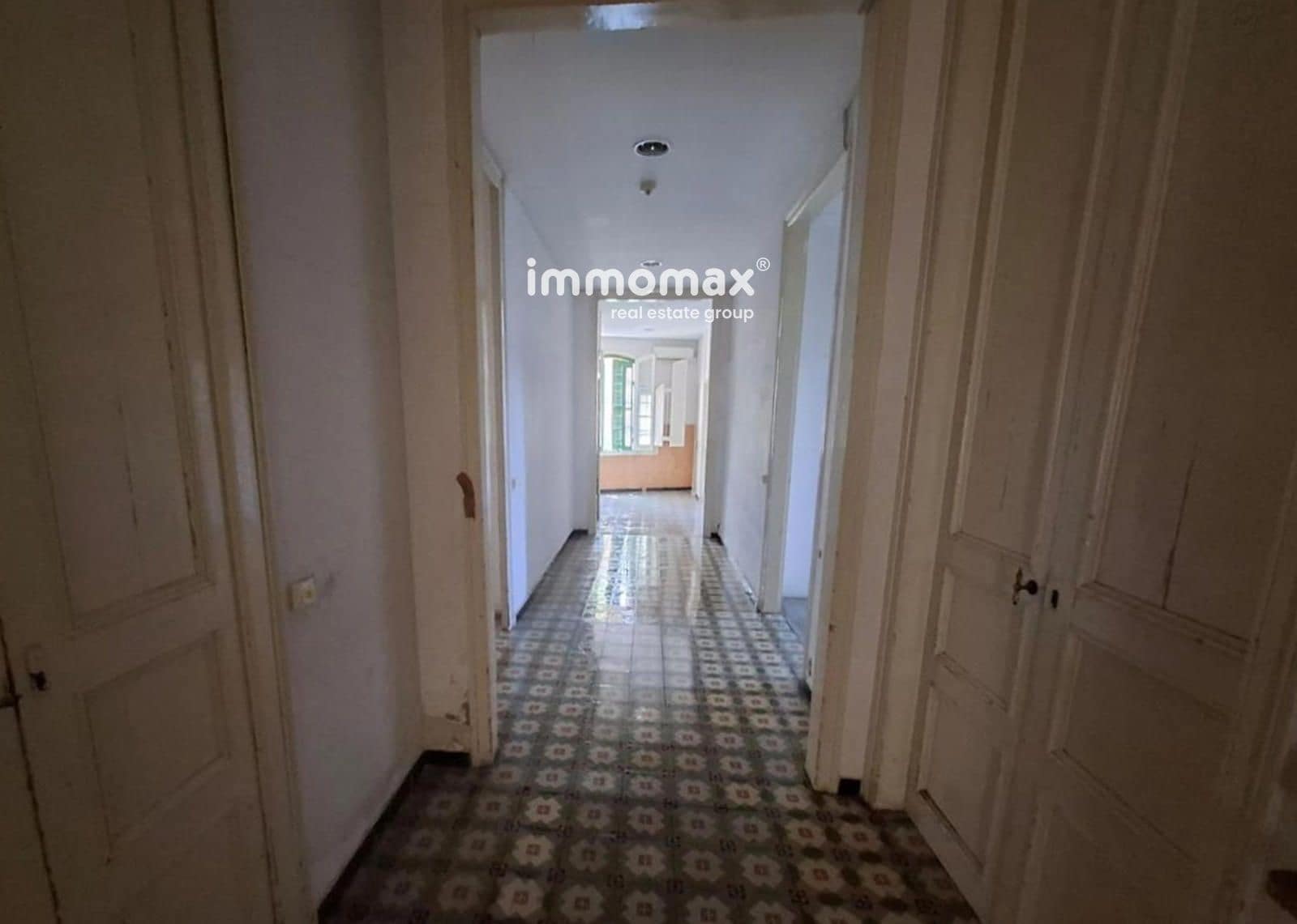 7 bedroom Villa for sale in Gelida - € 456,000 (Ref: 9363446)