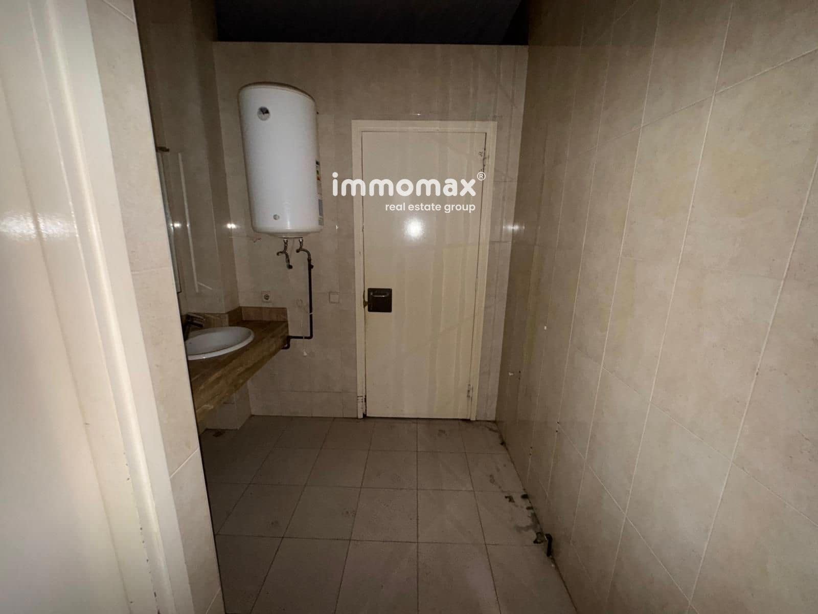 7 bedroom Villa for sale in Gelida - € 456,000 (Ref: 9363446)