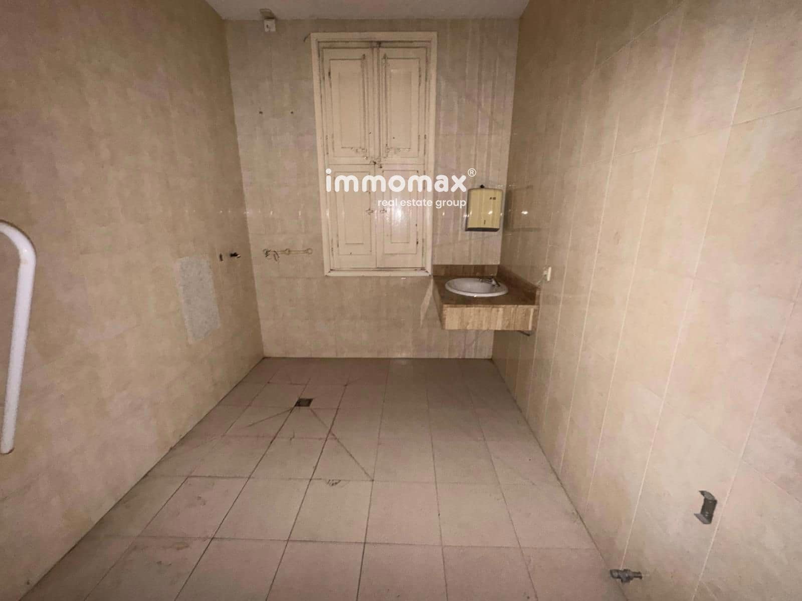 7 bedroom Villa for sale in Gelida - € 456,000 (Ref: 9363446)