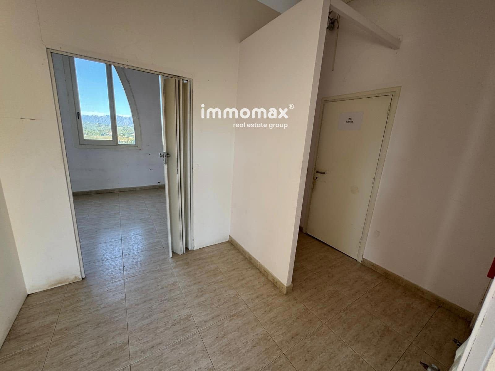 7 bedroom Villa for sale in Gelida - € 456,000 (Ref: 9363446)