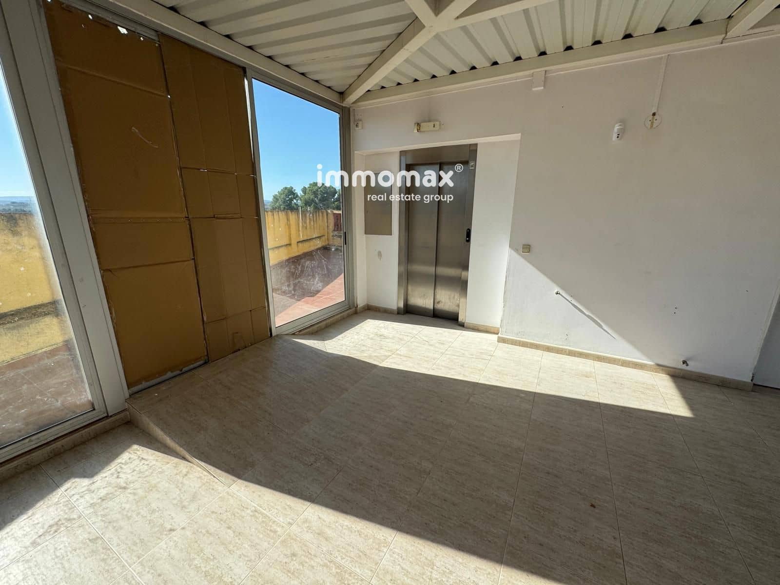 7 bedroom Villa for sale in Gelida - € 456,000 (Ref: 9363446)