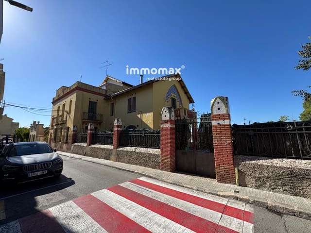 7 bedroom Villa for sale in Gelida - € 456,000 (Ref: 9363446)