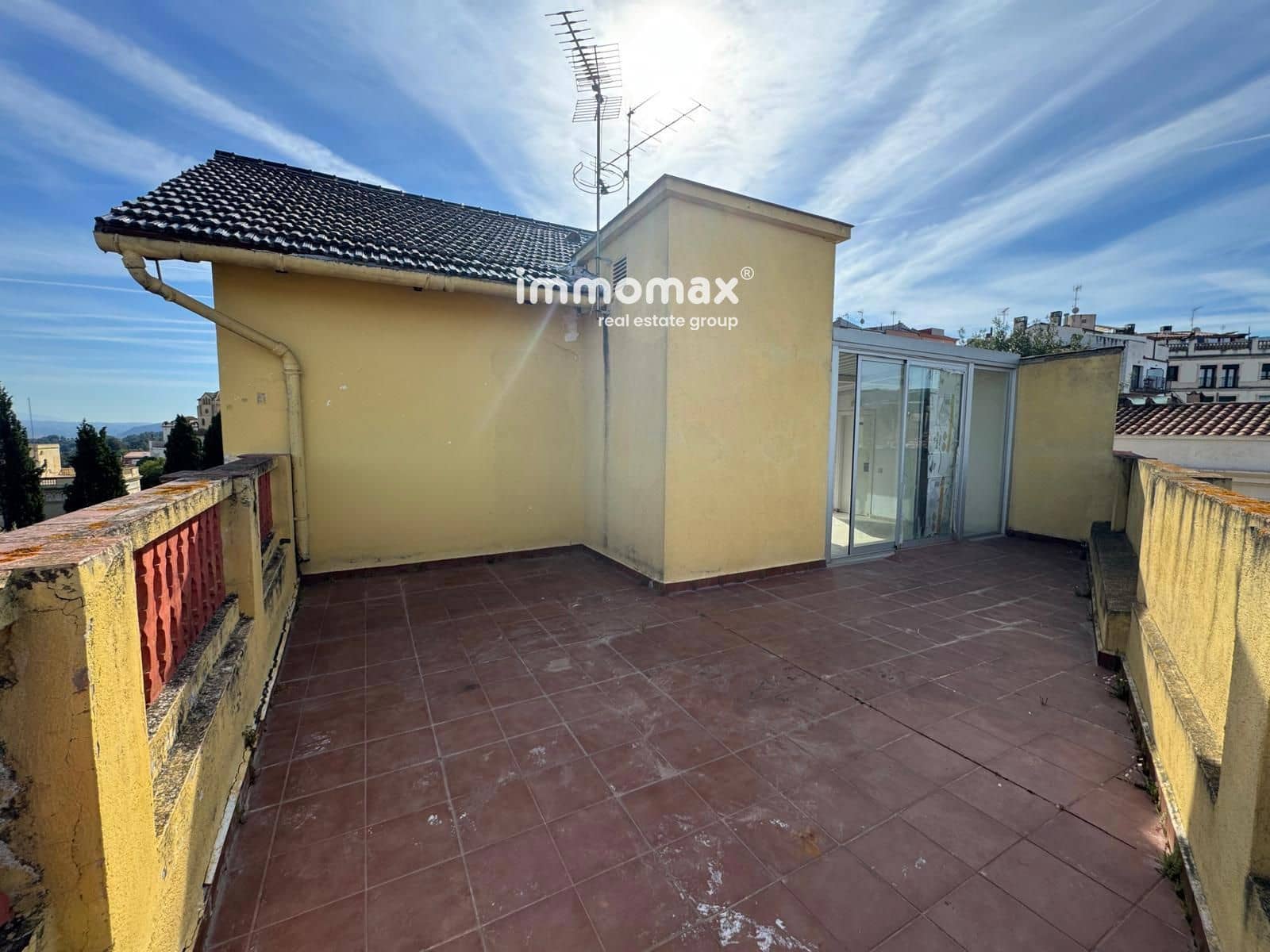 7 soveværelse Villa til salg i Gelida - € 299.000 (Ref: 9363446)