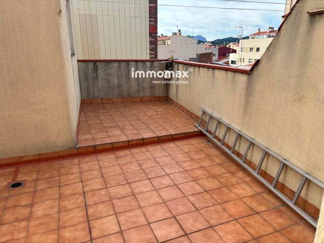 4 bedroom Flat for sale in Terrassa - € 325,000 (Ref: 9374051)
