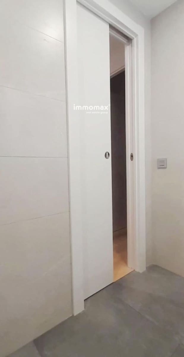 4 bedroom Flat for sale in Sant Boi de Llobregat - € 285,000 (Ref: 9380179)