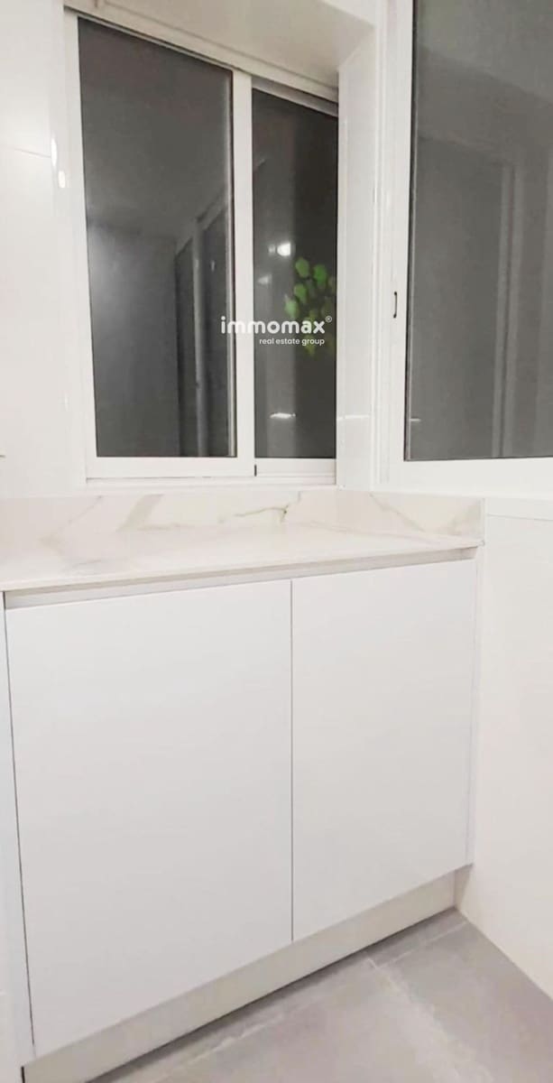 4 bedroom Flat for sale in Sant Boi de Llobregat - € 285,000 (Ref: 9380179)