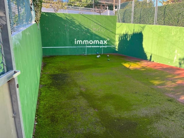 6 slaapkamer Villa te koop in Santa Eulàlia de Ronçana met zwembad garage - € 599.900 (Ref: 9386362)