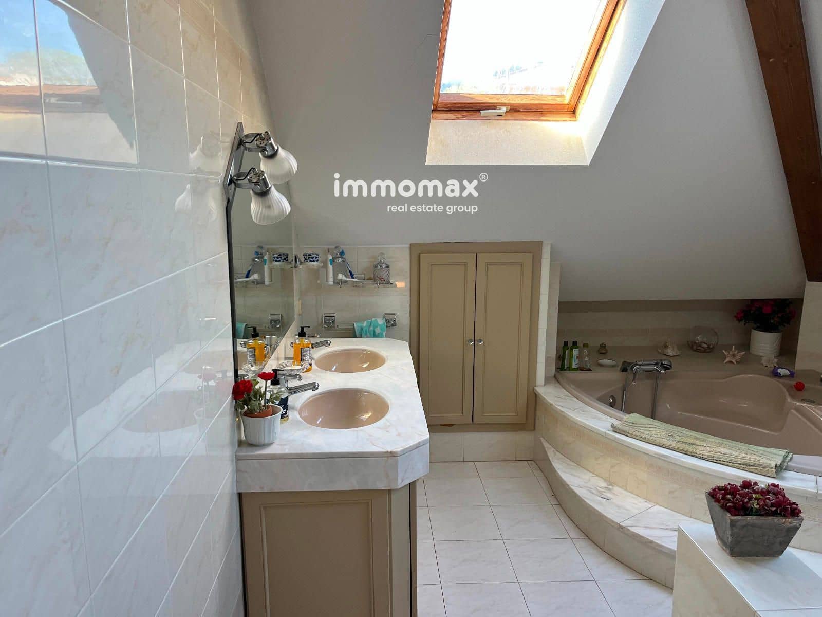 6 soveværelse Villa til salg i Santa Eulalia de Roncana med swimmingpool garage - € 620.000 (Ref: 9386362)