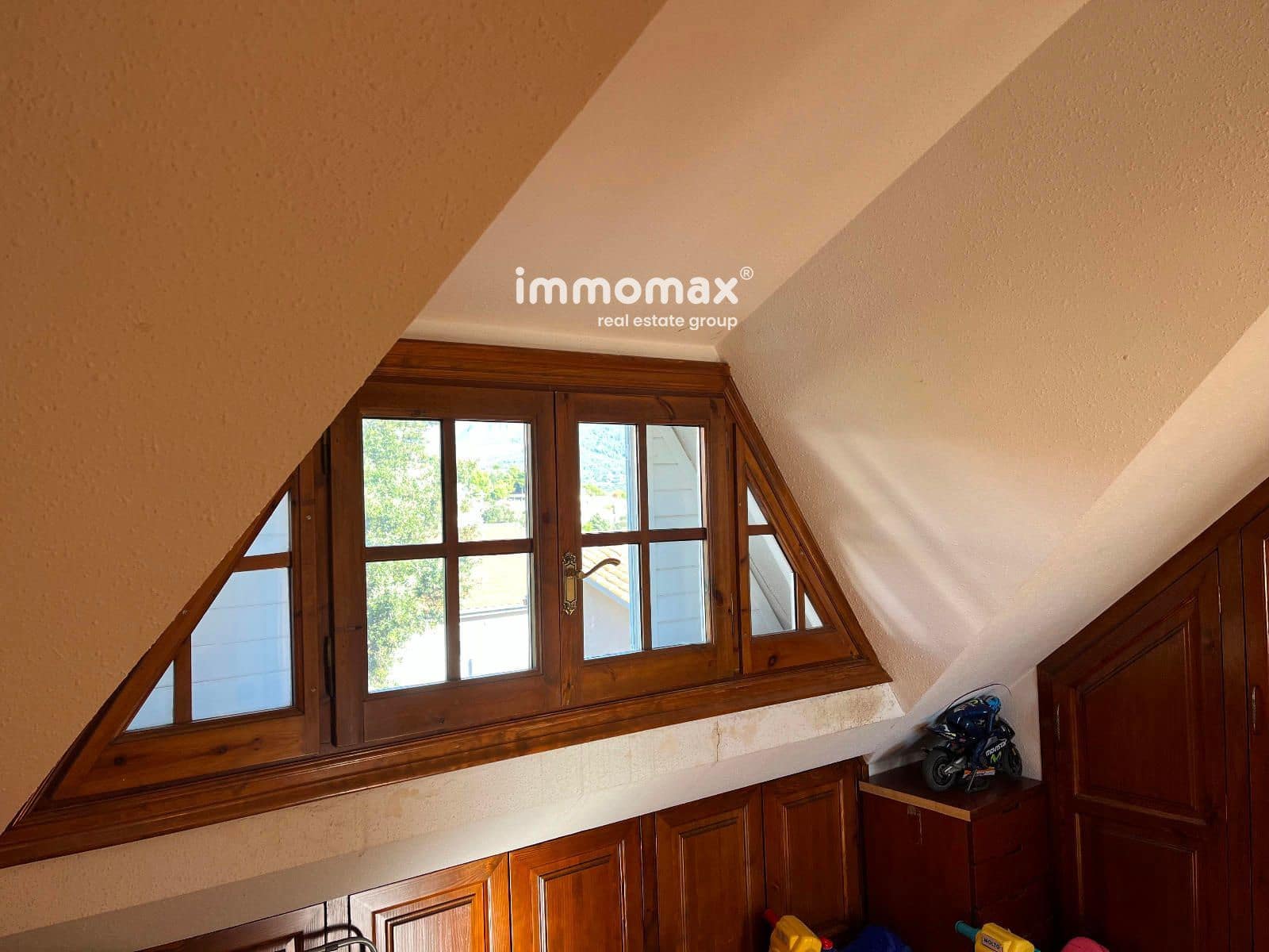 6 soveværelse Villa til salg i Santa Eulalia de Roncana med swimmingpool garage - € 620.000 (Ref: 9386362)