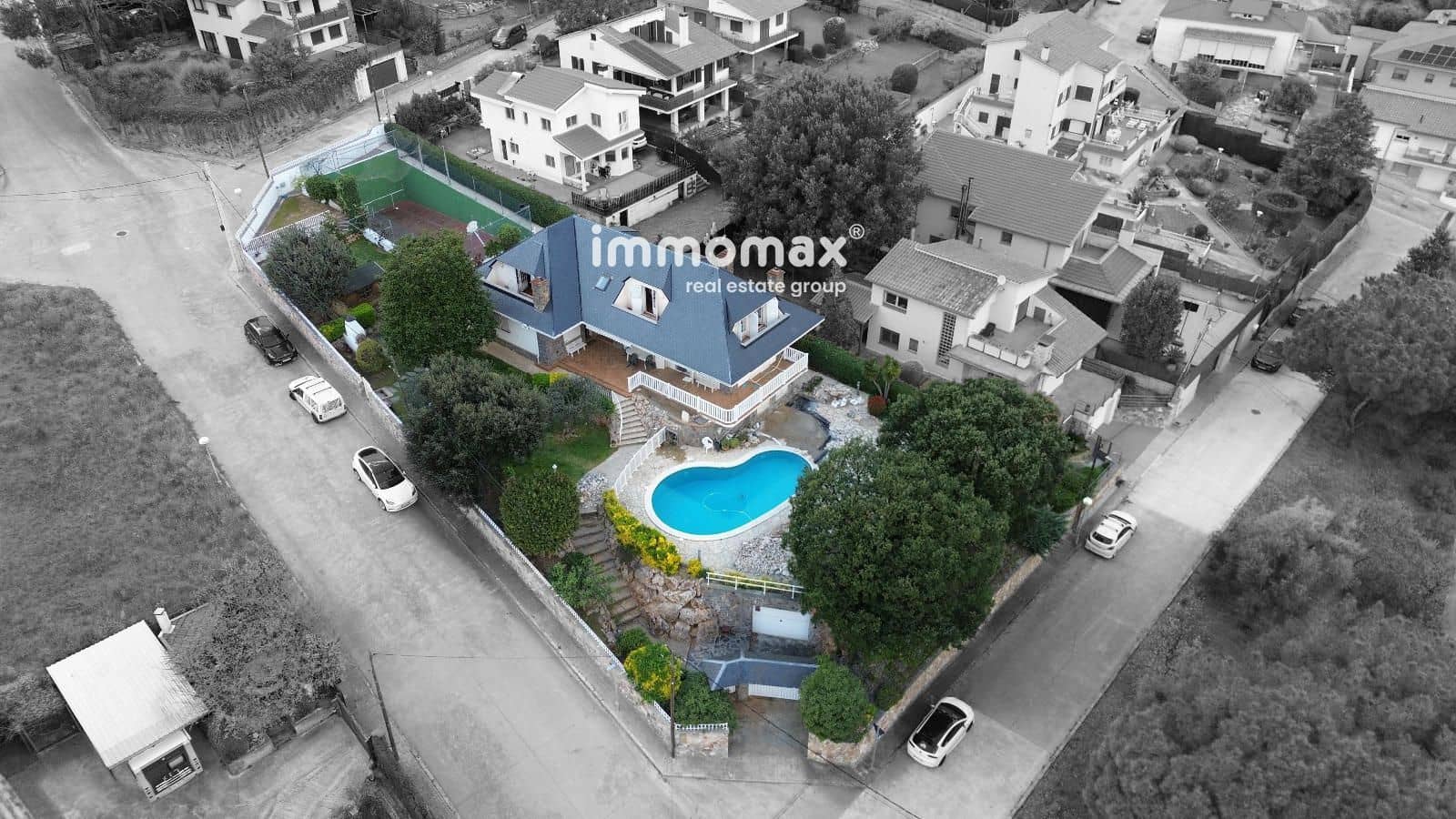 6 bedroom Villa for sale in Santa Eulalia de Roncana with pool garage - € 599,900 (Ref: 9386362)