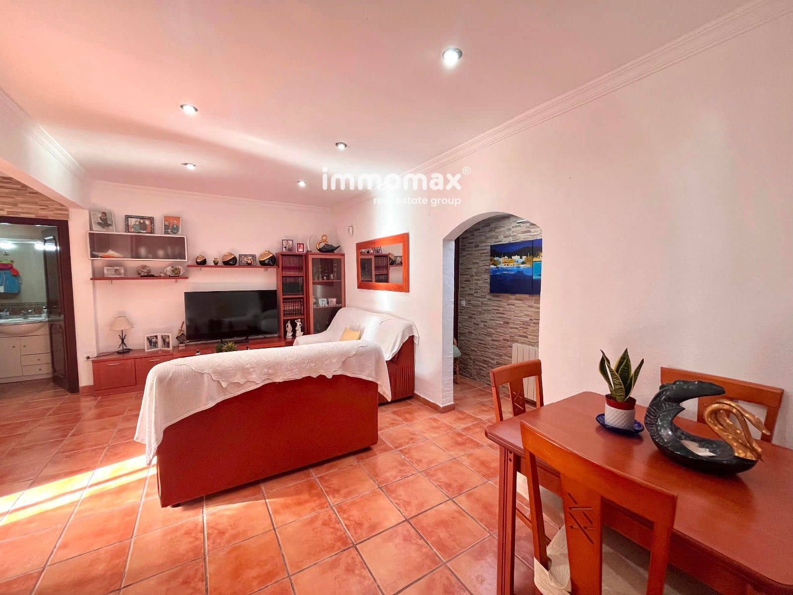 4 soveværelse Villa til salg i Vilanova i la Geltru med swimmingpool garage - € 355.000 (Ref: 9388728)