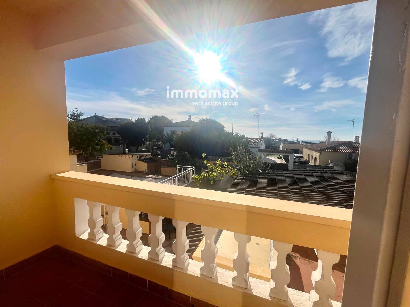 4 soveværelse Villa til salg i Vilanova i la Geltru med swimmingpool garage - € 355.000 (Ref: 9388728)