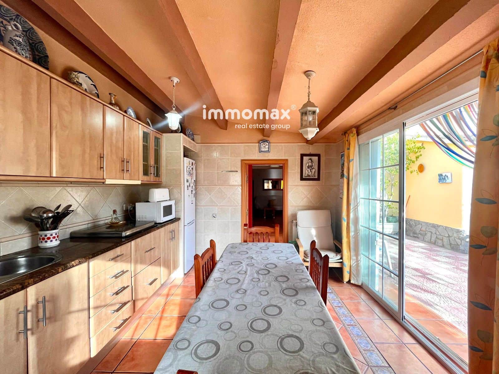 4 soveværelse Villa til salg i Vilanova i la Geltru med swimmingpool garage - € 355.000 (Ref: 9388728)