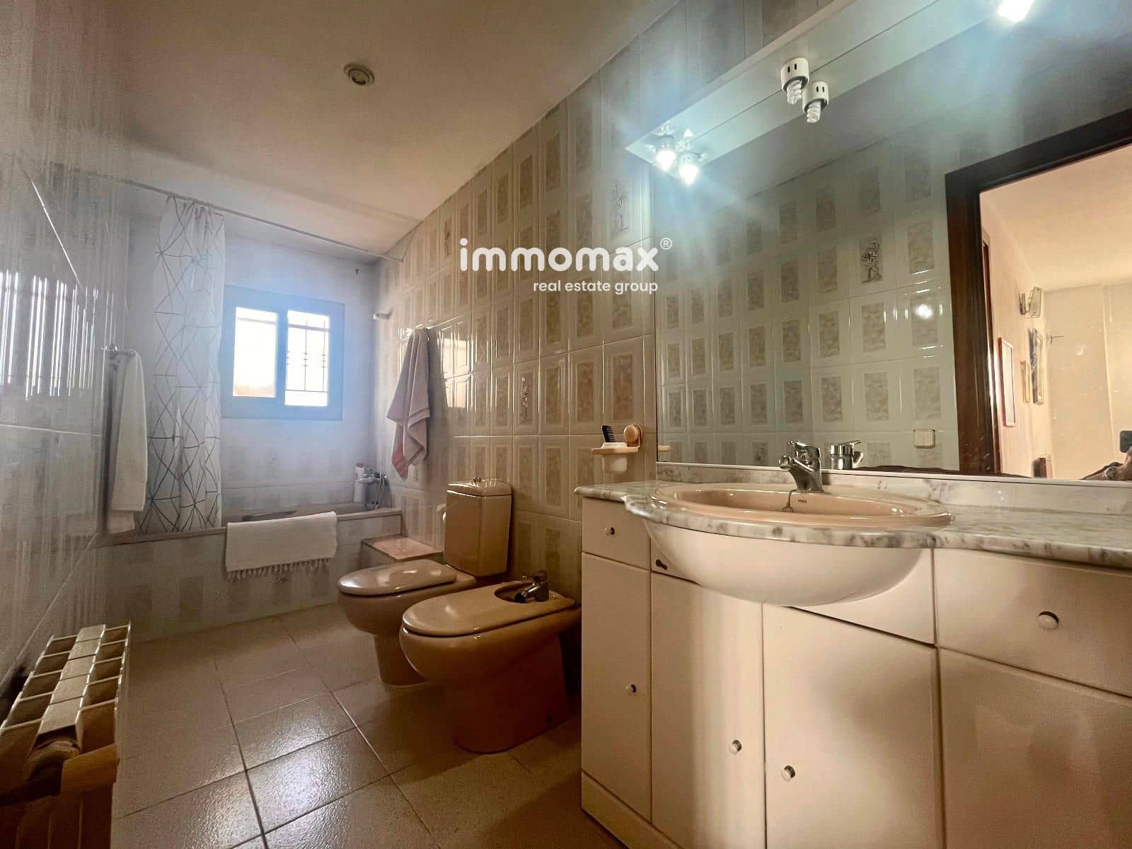 4 soveværelse Villa til salg i Vilanova i la Geltru med swimmingpool garage - € 355.000 (Ref: 9388728)