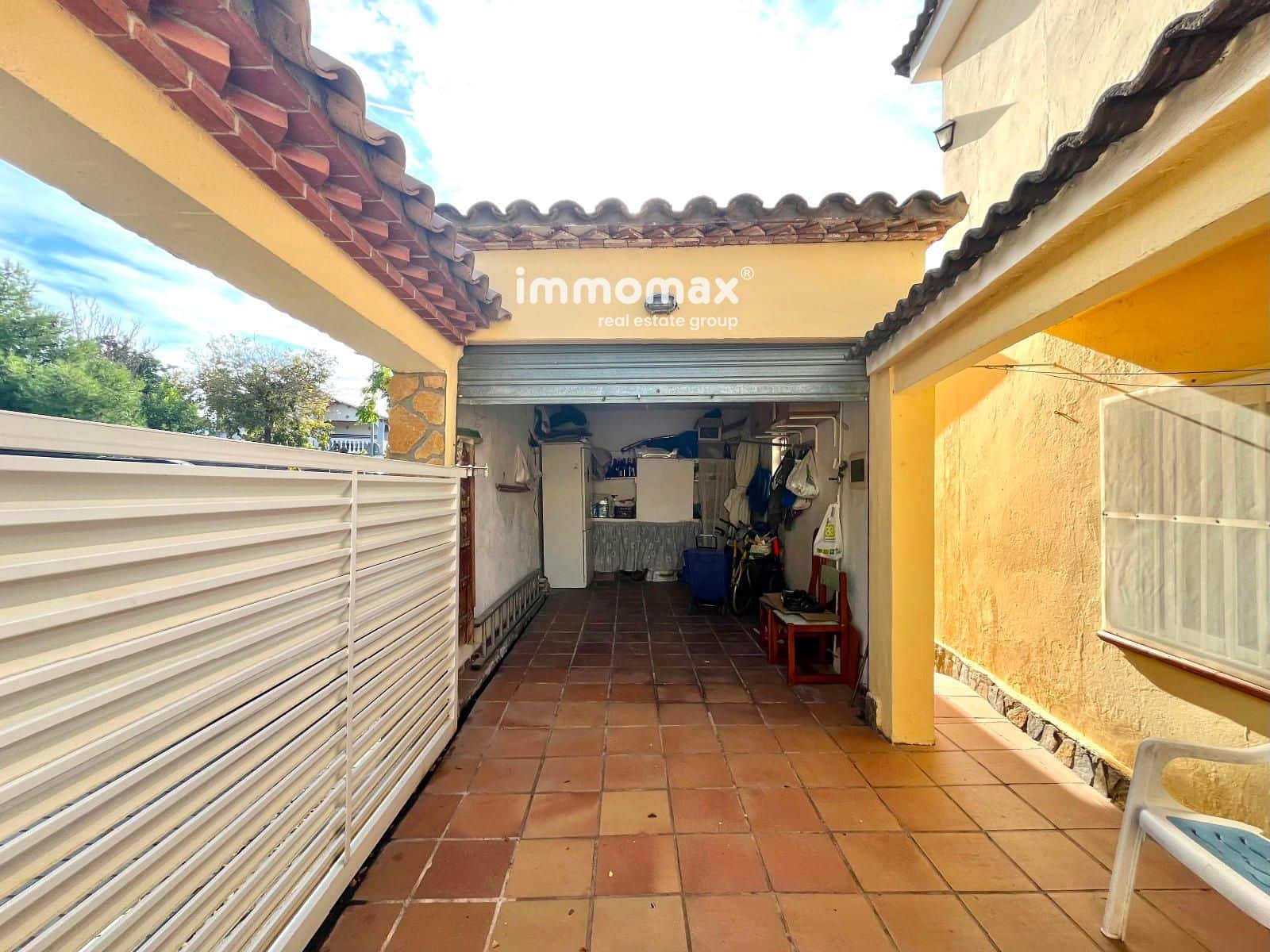 4 soveværelse Villa til salg i Vilanova i la Geltru med swimmingpool garage - € 355.000 (Ref: 9388728)
