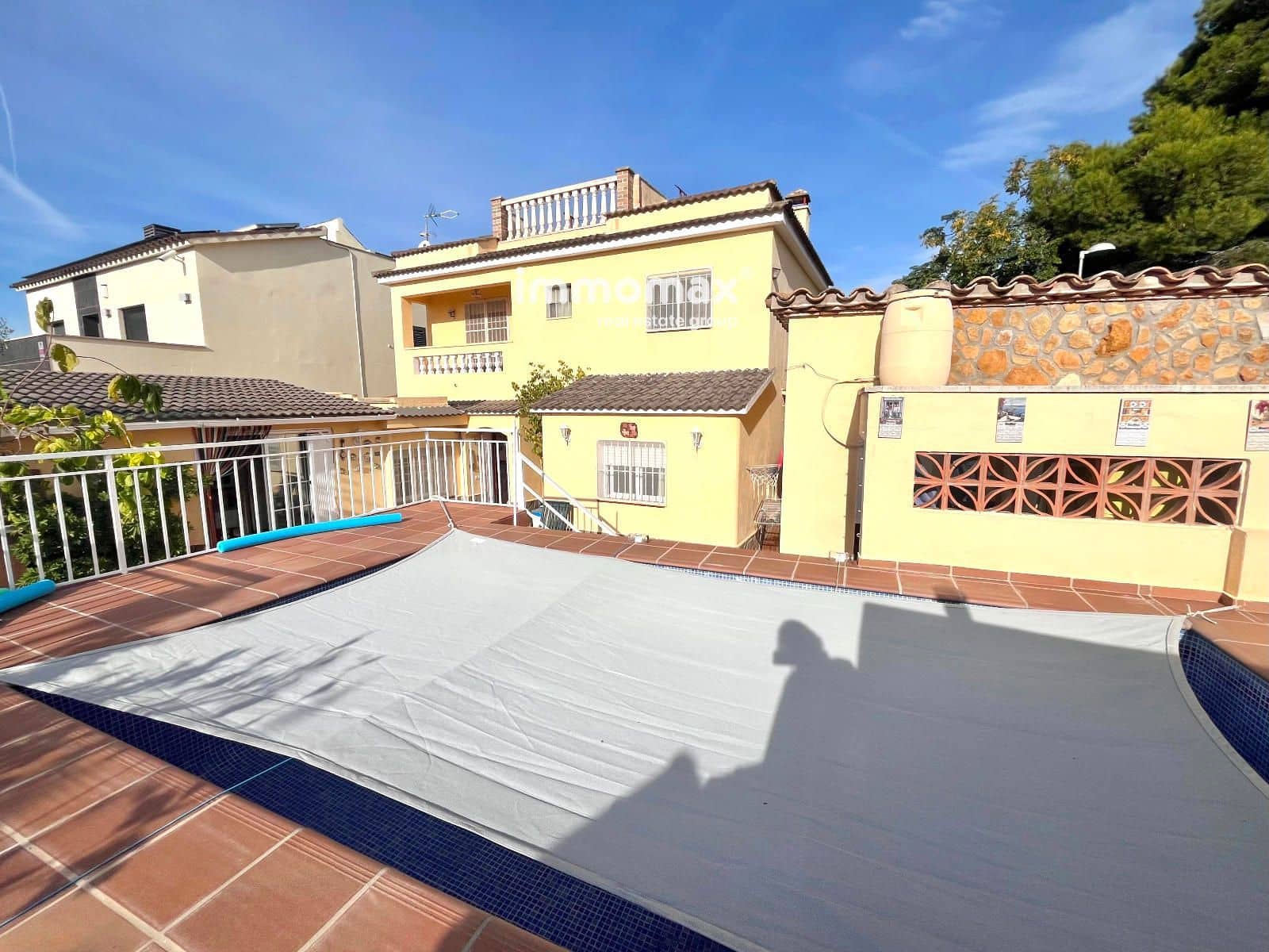 4 soveværelse Villa til salg i Vilanova i la Geltru med swimmingpool garage - € 355.000 (Ref: 9388728)