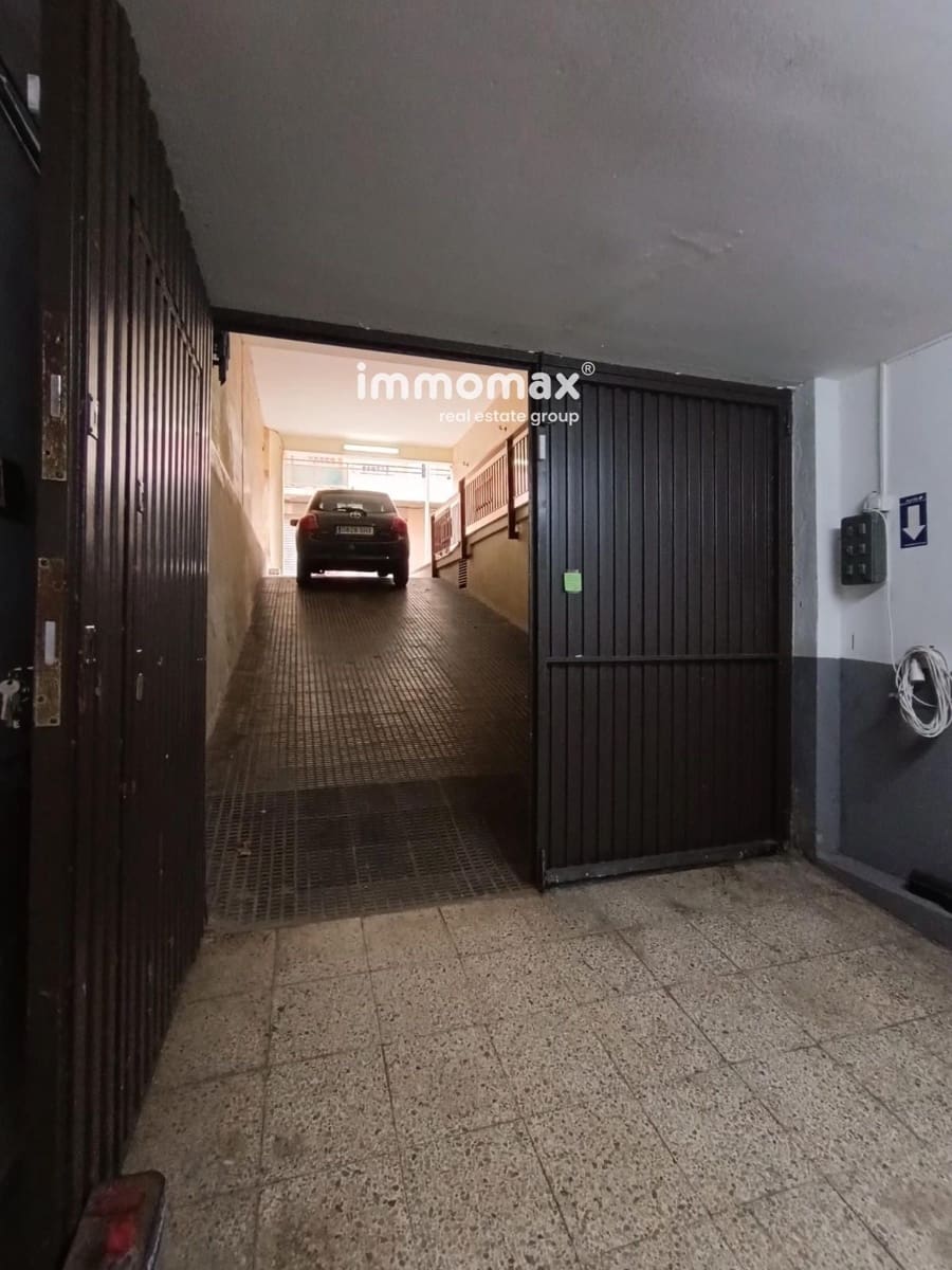 Commerciale in vendita in Esplugues de Llobregat con garage - 395.000 € (Rif: 9388729)