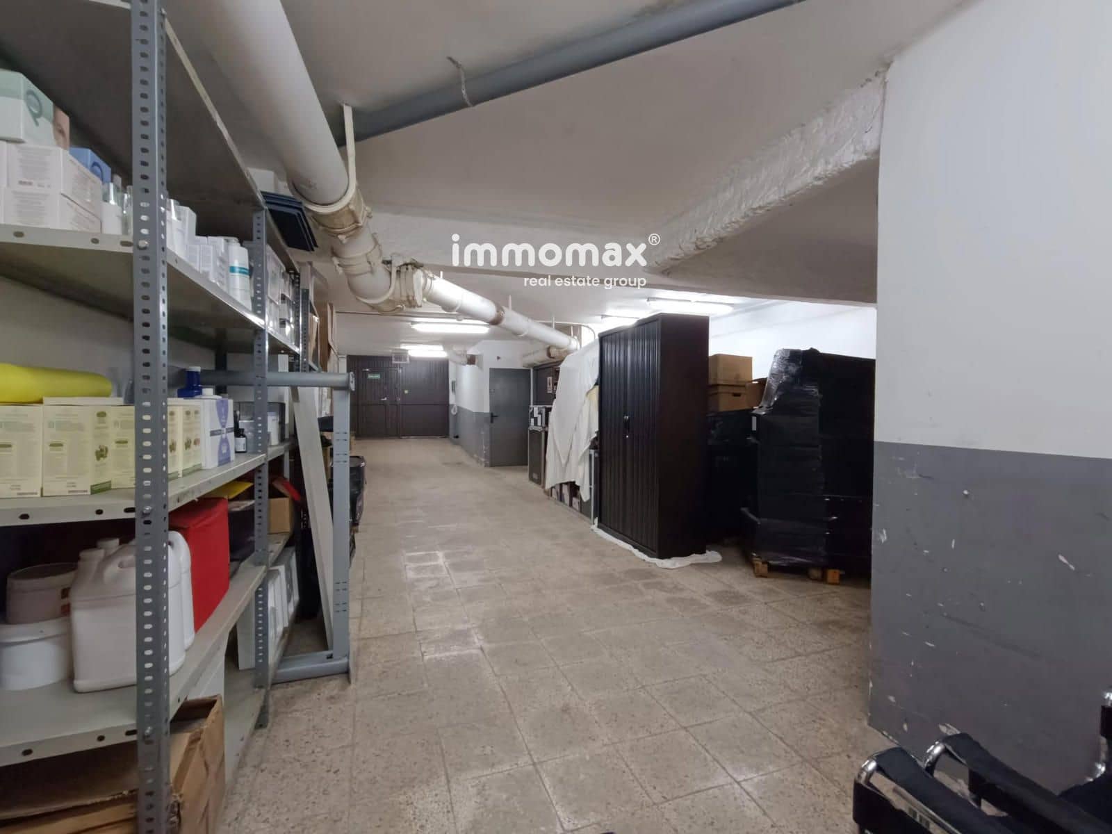 Commerciale in vendita in Esplugues de Llobregat con garage - 395.000 € (Rif: 9388729)