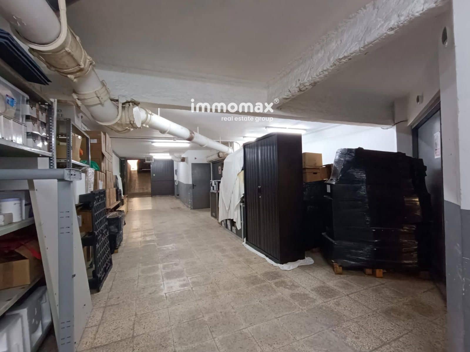 Commerciale in vendita in Esplugues de Llobregat con garage - 395.000 € (Rif: 9388729)