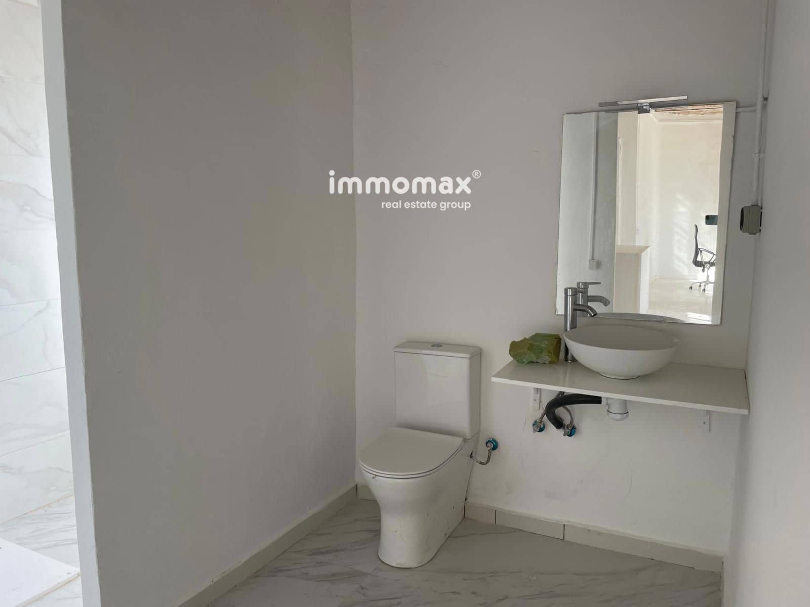 Komercyjne do wynajęcia w Mora d'Ebre - 2 900 € (Ref: 9396740)