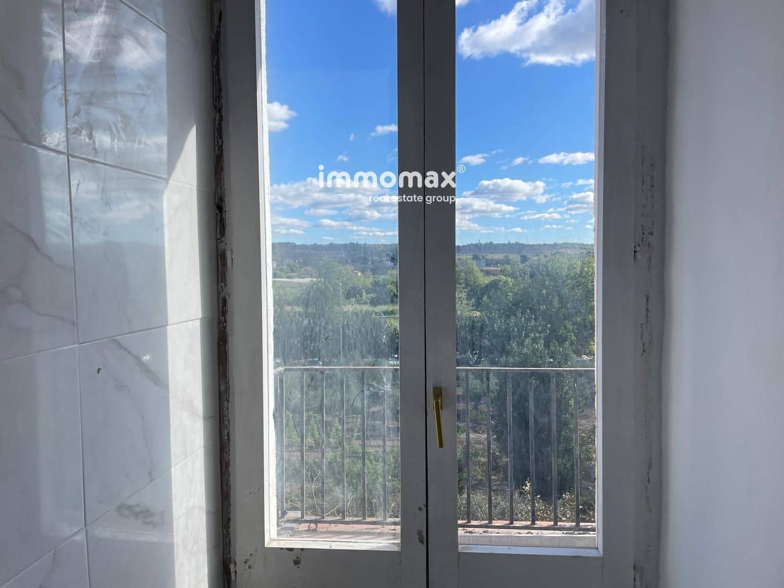 Komercyjne do wynajęcia w Mora d'Ebre - 2 900 € (Ref: 9396740)