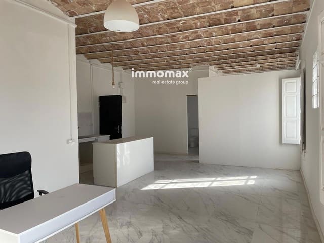 Commercial for rent in Móra d'Ebre - € 2,900 (Ref: 9396740)