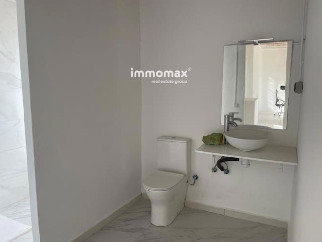 Commercial for rent in Móra d'Ebre - € 2,900 (Ref: 9396740)