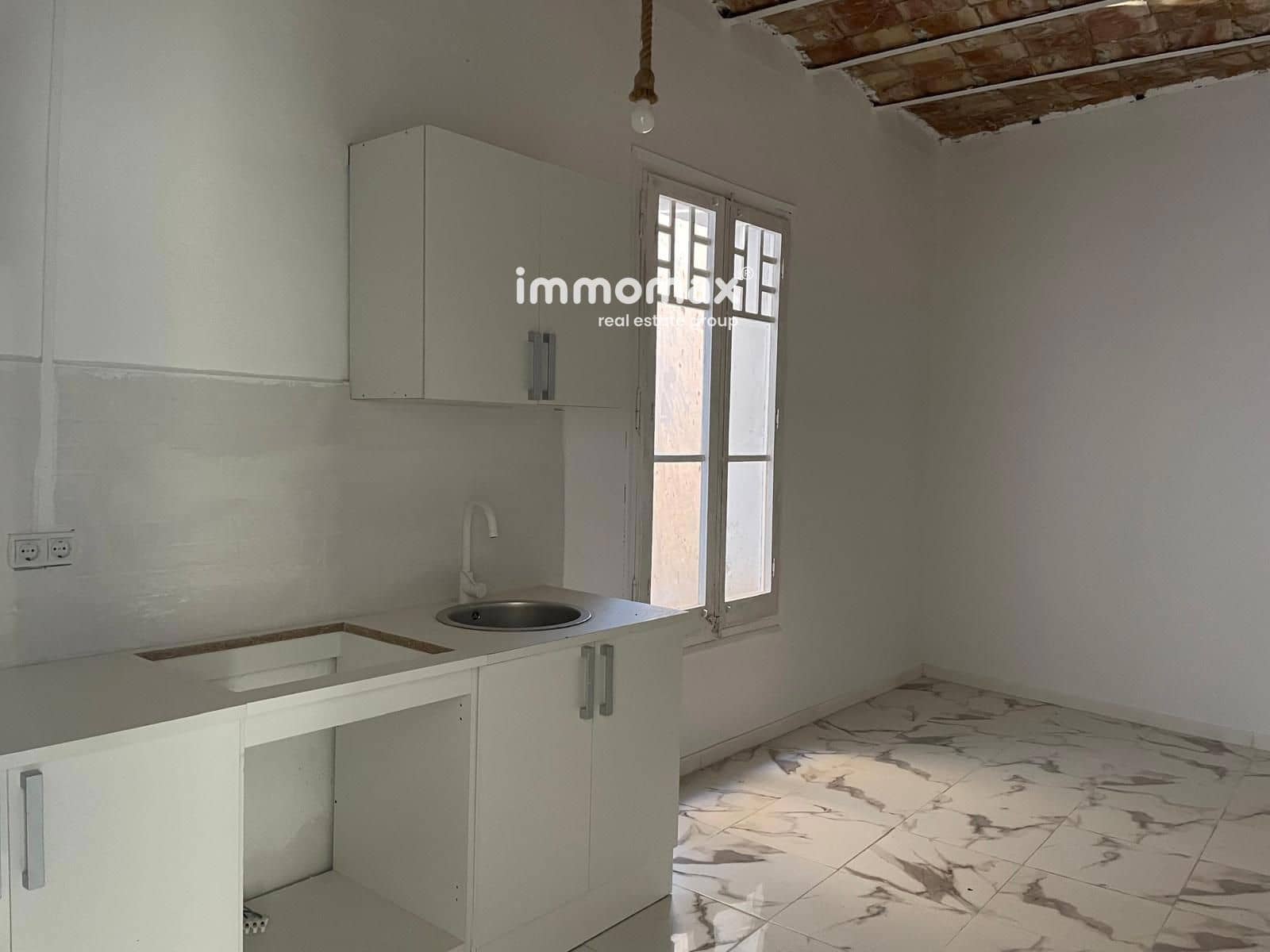 Komercyjne do wynajęcia w Mora d'Ebre - 2 900 € (Ref: 9396740)