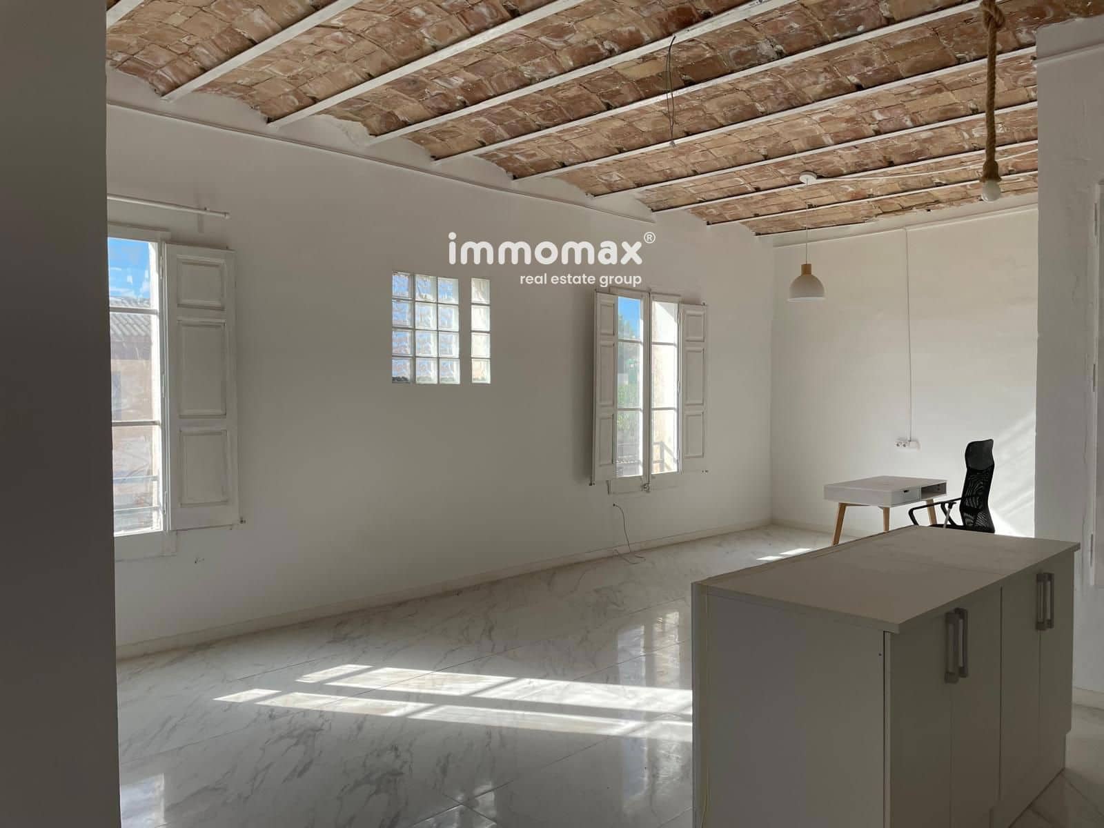 Komercyjne do wynajęcia w Mora d'Ebre - 2 900 € (Ref: 9396740)