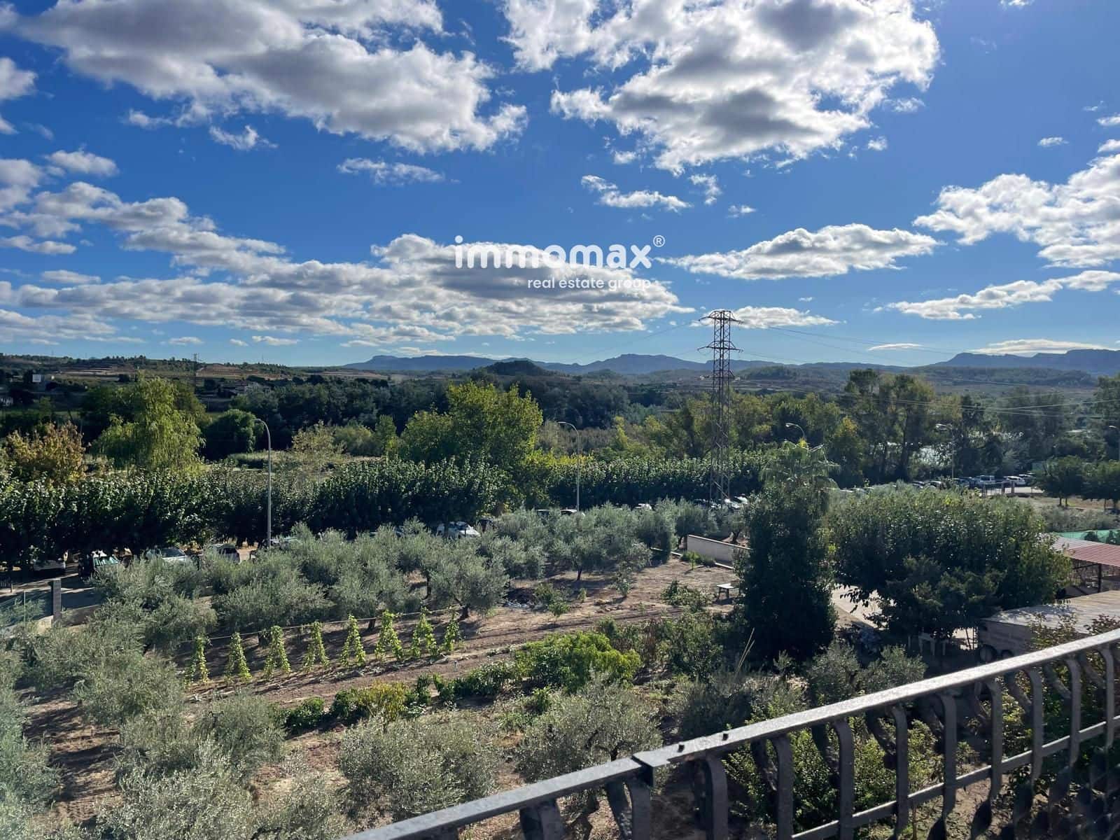 Komercyjne do wynajęcia w Mora d'Ebre - 2 900 € (Ref: 9396740)