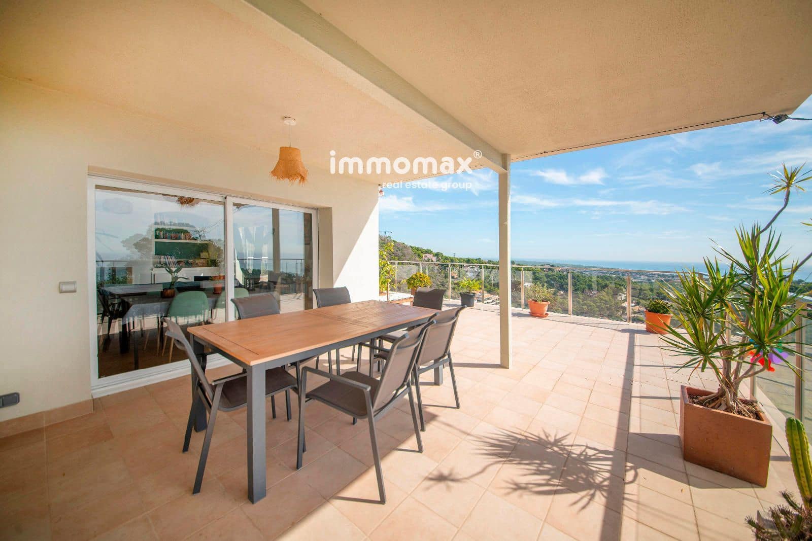 3 bedroom Penthouse for sale in Castelldefels with pool garage - € 755,000 (Ref: 9404686)