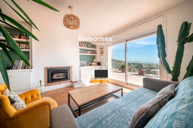 3 quarto Penthouse para venda em Castelldefels com piscina garagem - 755 000 € (Ref: 9404686)