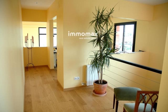 5 bedroom Villa for sale in Olivella with pool - € 840,000 (Ref: 9409399)