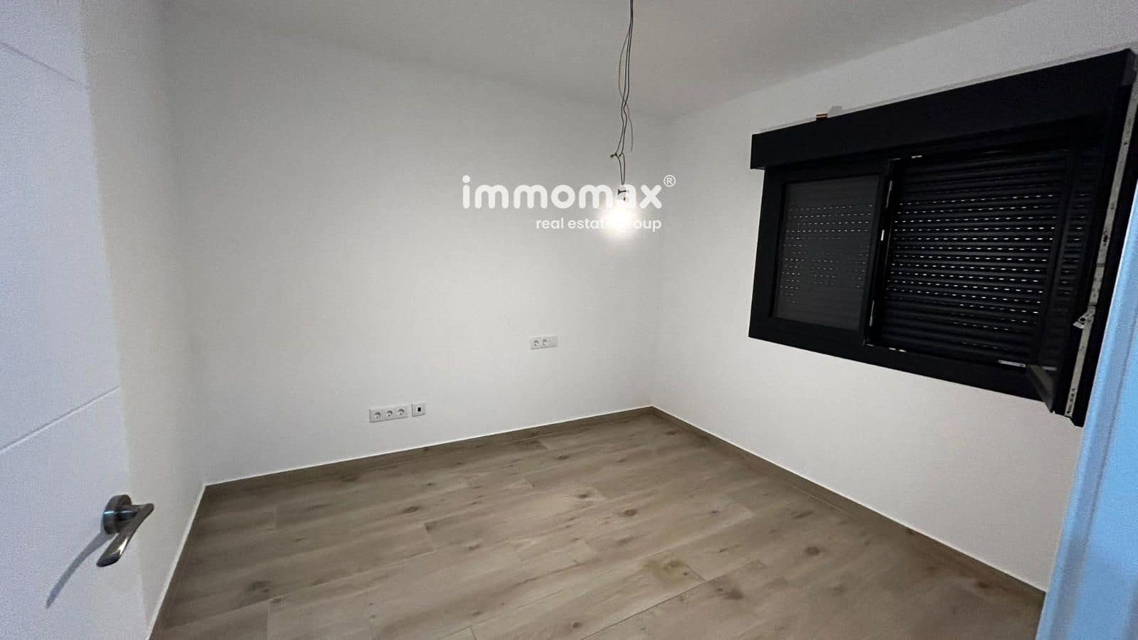 4 chambre Maison de Ville à vendre à Santa Eulalia de Roncana avec garage - 393 000 € (Ref: 9410242)