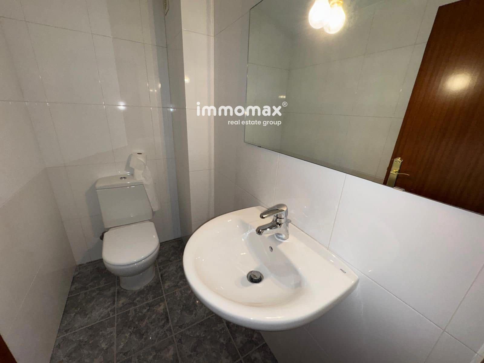 5 slaapkamer Villa te koop in Cornella de Llobregat met garage - € 920.000 (Ref: 9410243)