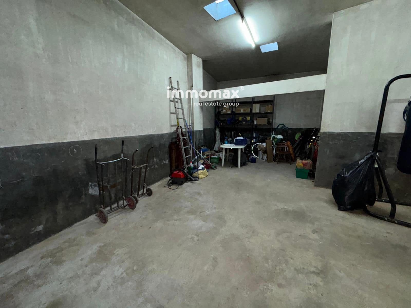 5 slaapkamer Villa te koop in Cornella de Llobregat met garage - € 920.000 (Ref: 9410243)