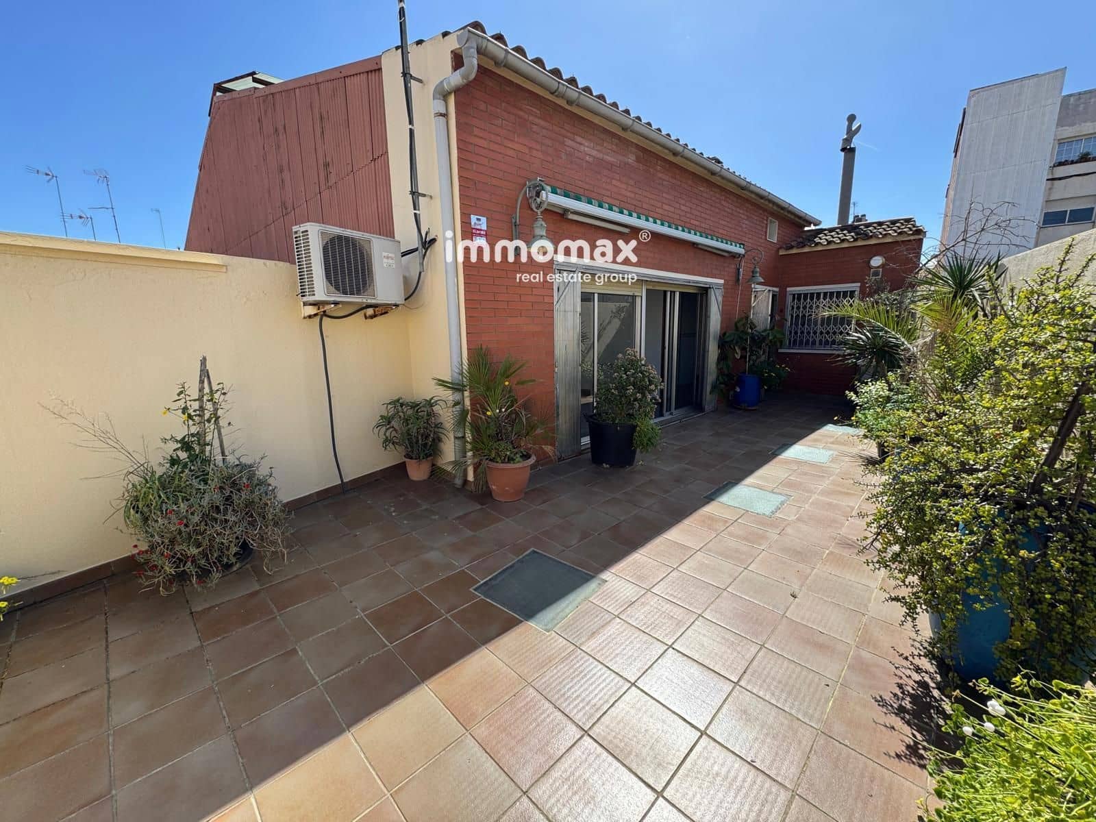 5 quarto Moradia para venda em Cornella de Llobregat com garagem - 859 000 € (Ref: 9410243)
