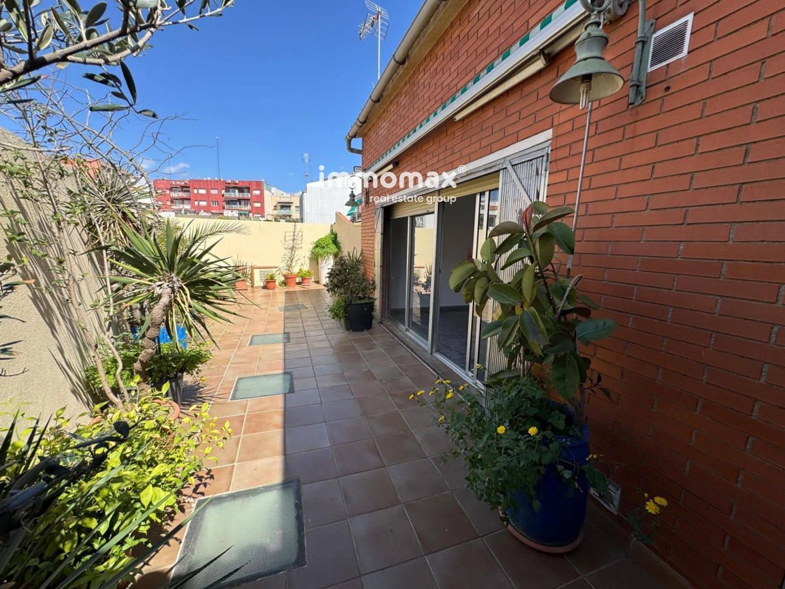 5 quarto Moradia para venda em Cornella de Llobregat com garagem - 859 000 € (Ref: 9410243)