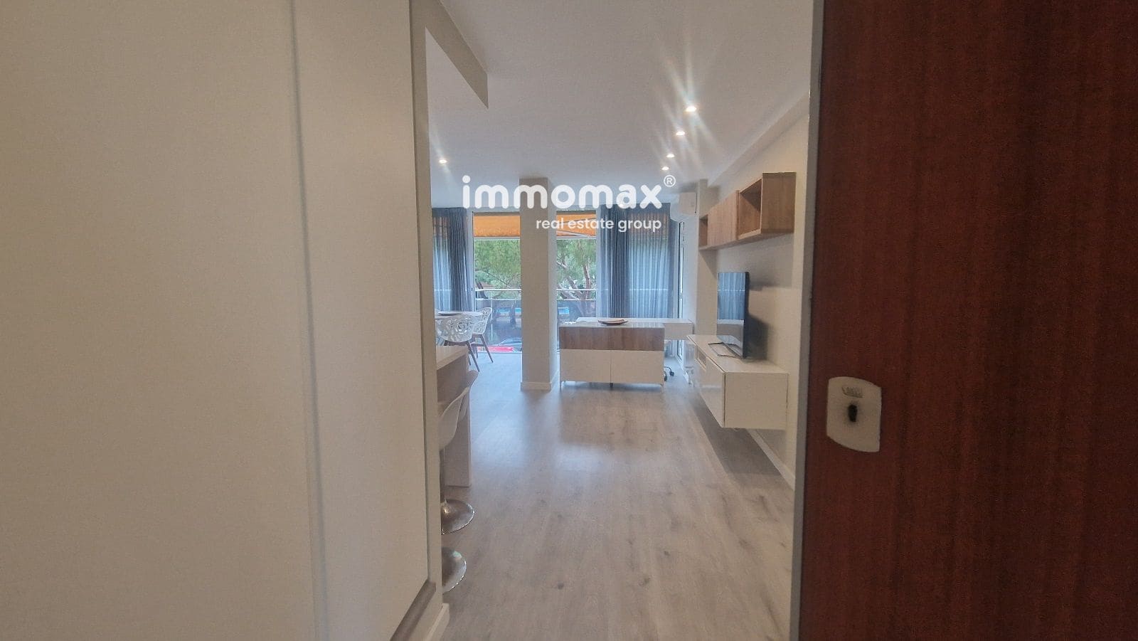 3 bedroom Flat for rent in Gava with pool garage - € 2,500 (Ref: 9412708)