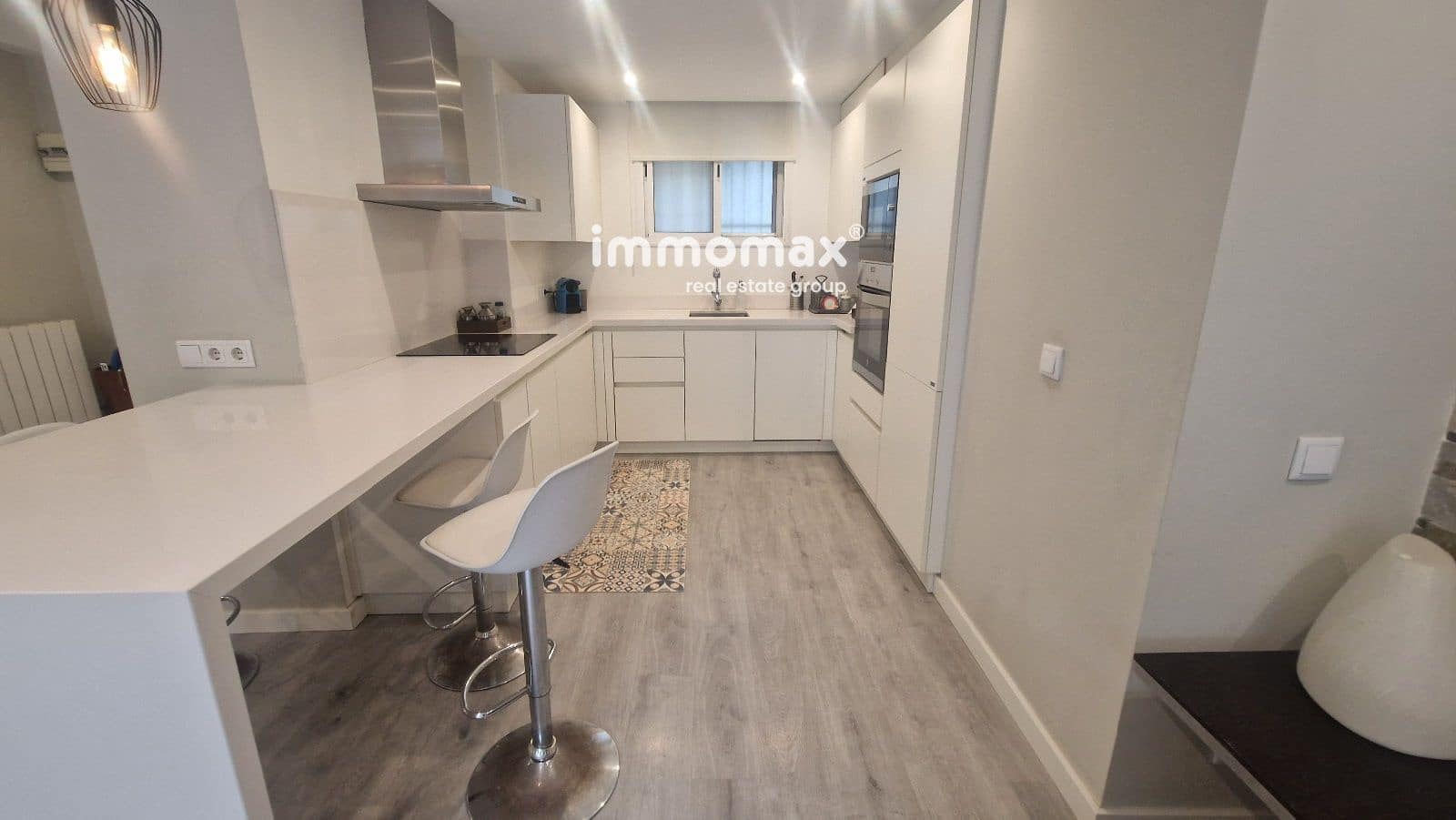 3 bedroom Flat for rent in Gava with pool garage - € 2,500 (Ref: 9412708)