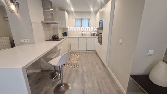 3 bedroom Flat for rent in Gavà with pool garage - € 2,500 (Ref: 9412708)